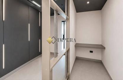 Office Space - Studio - 1 Bathroom for rent in Lake Central - Business Bay - Dubai