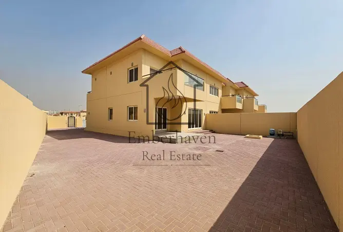 132037277 - Property Image 2