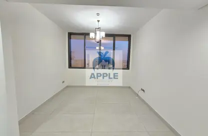 شقة - غرفة نوم - 2 حمامات للايجار في الزاهية - تجارية مويلح - الشارقة شقة - غرفة نوم - 2 حمامات للايجار في الزاهية - تجارية مويلح - الشارقة