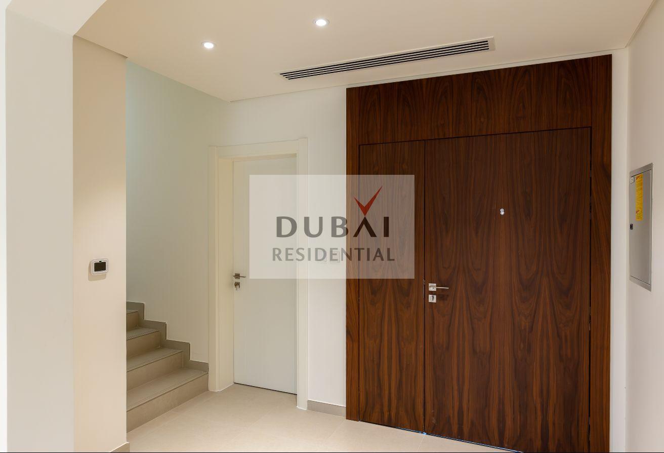 Premium 3BR TH |Direct From Developer |Near to SZR photo 19