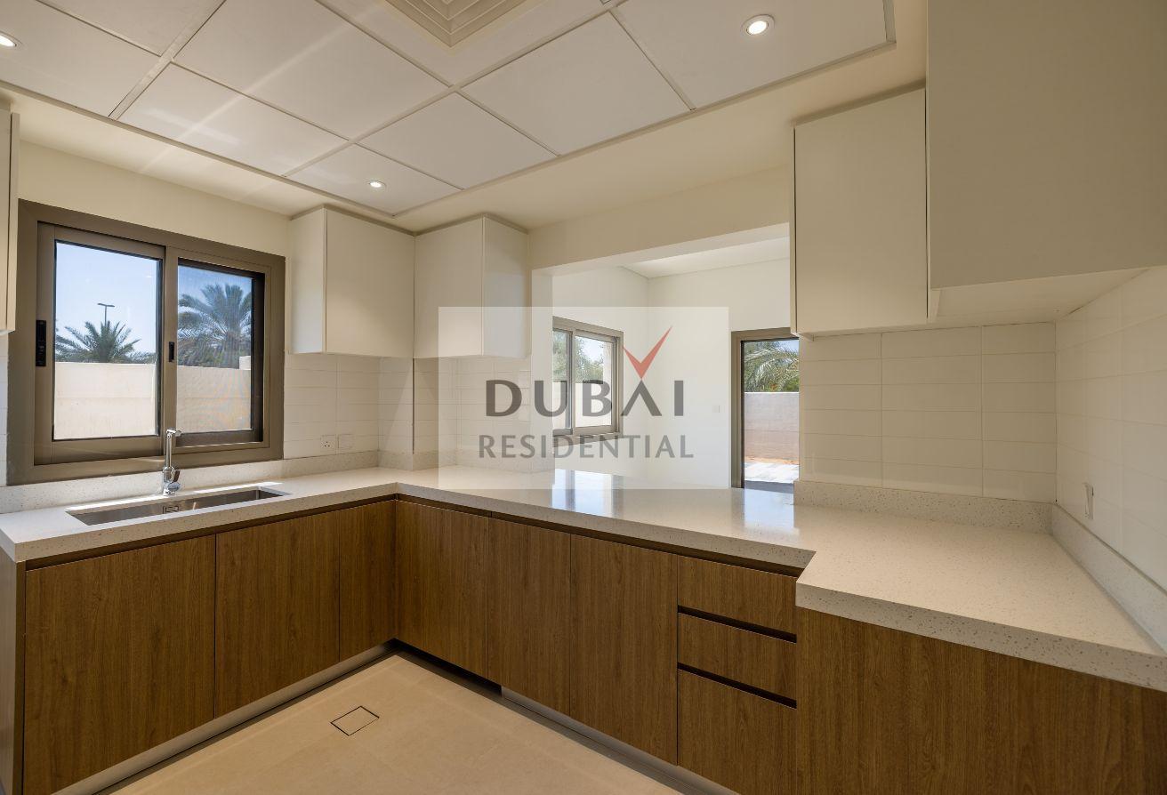 Premium 3BR TH |Direct From Developer |Near to SZR photo 17