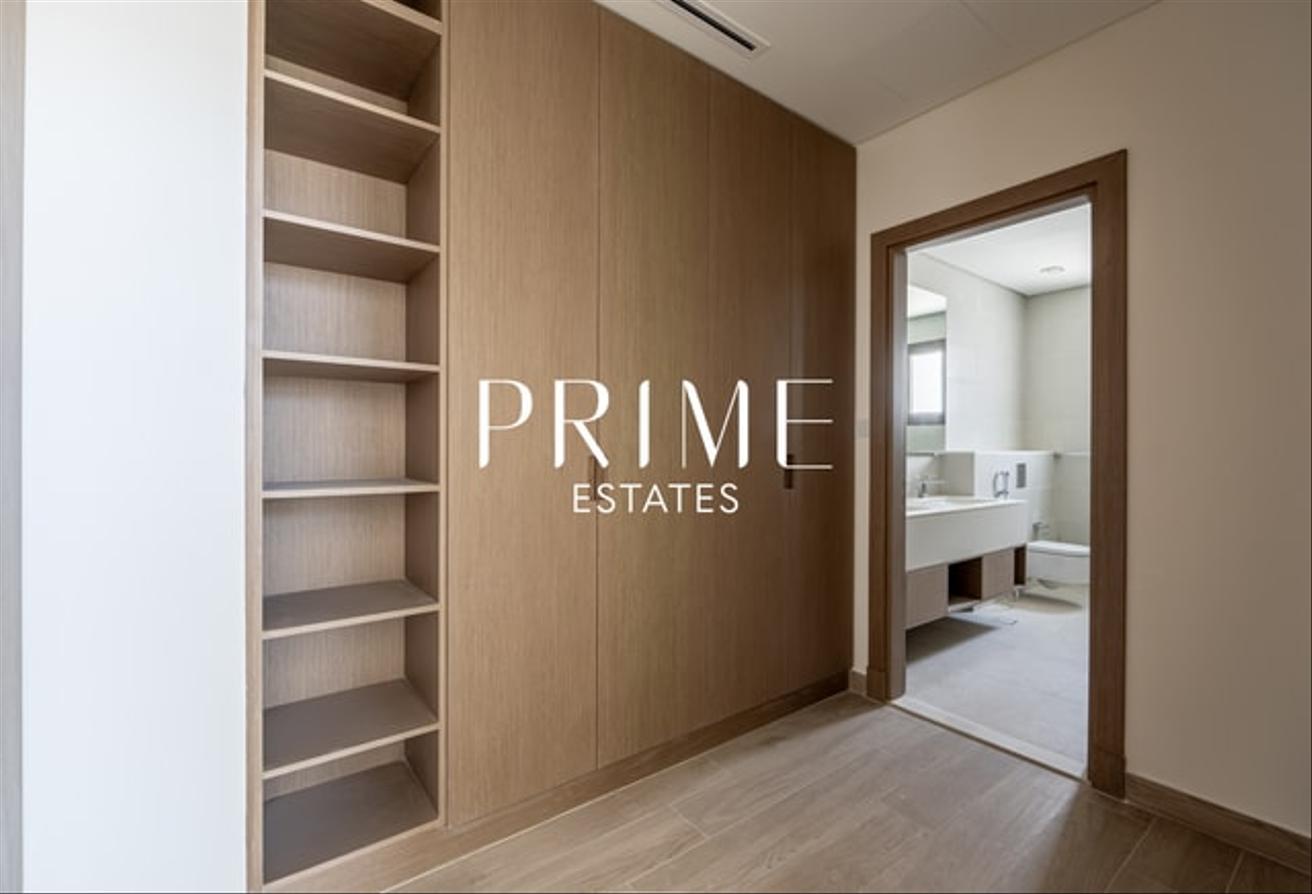 Spacious 4BR Villa | Ready to Move I MBR City photo 27