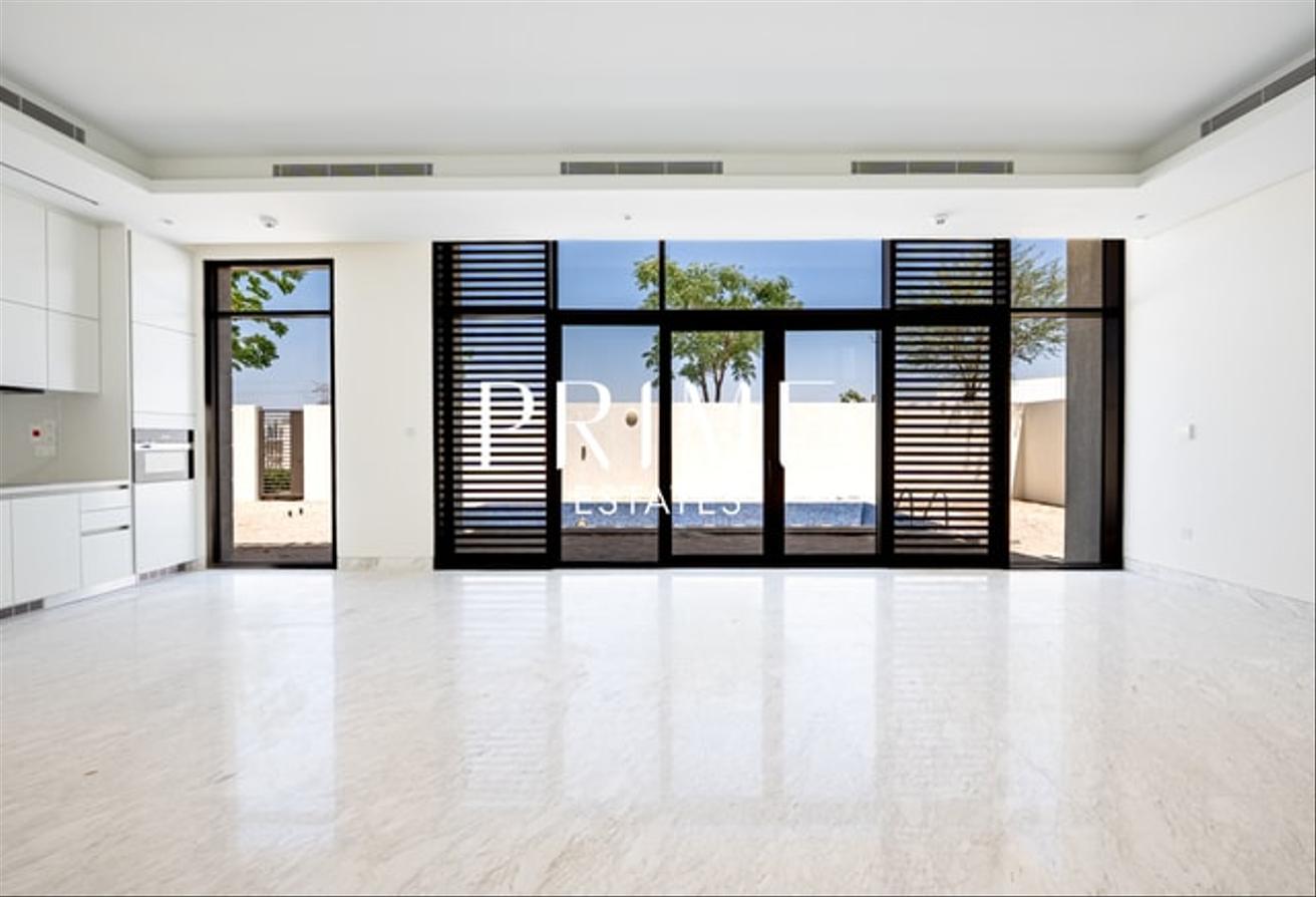 Spacious 4BR Villa | Ready to Move I MBR City photo 6