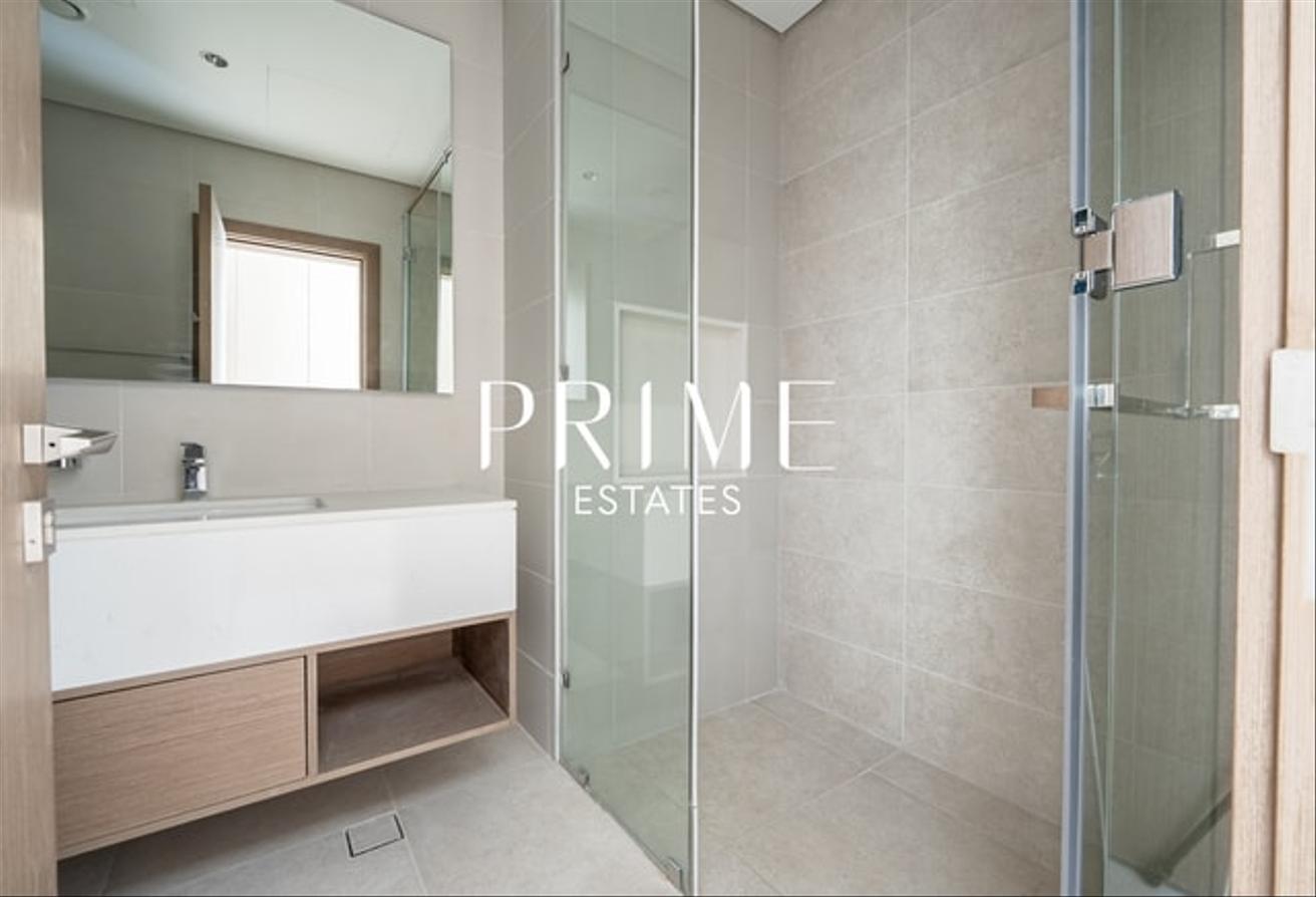 Spacious 4BR Villa | Ready to Move I MBR City photo 24