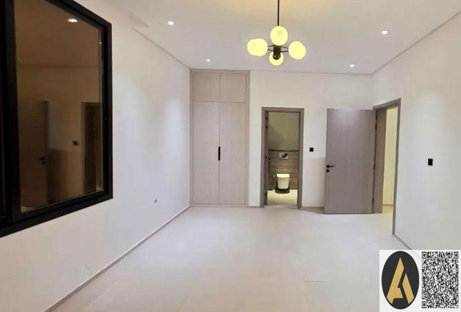 102825776 - Property Image 2