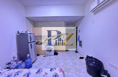 Apartment - Studio - 1 for rent in Fire Station Road - Muwaileh - Sharjah