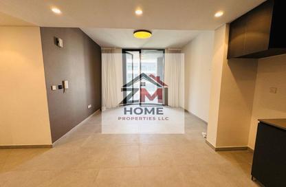 Apartment - 2 Bedrooms - 3 Bathrooms for rent in Tiraz 2 - Aljada - Sharjah