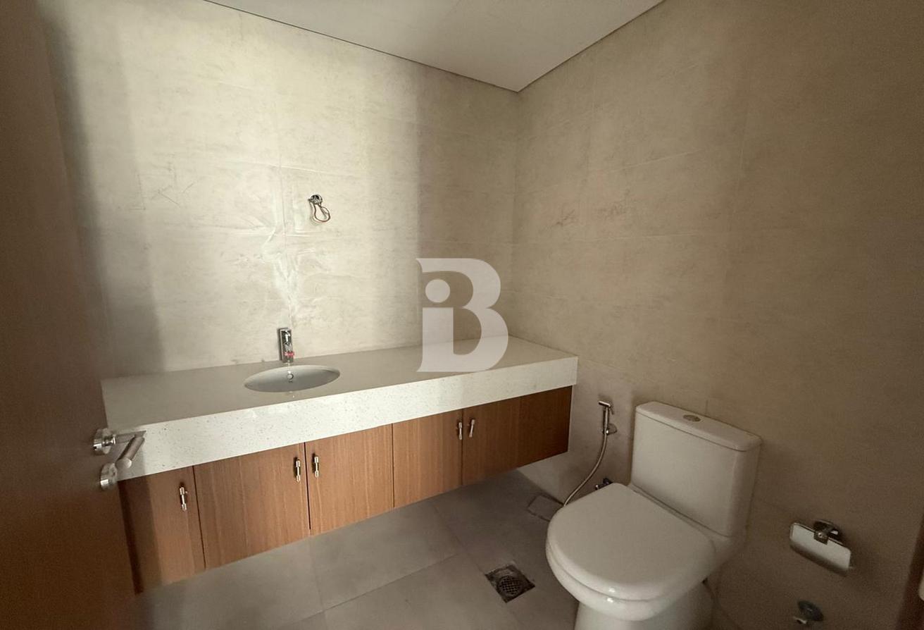 Brand New Vastu Unit | Pool View | Multiple Cheques photo 6