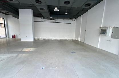 Shop - Studio - 1 for rent in Jumeirah Garden Building 2 - Jumeirah Garden City - Al Satwa - Dubai