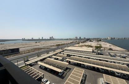 Apartment - Studio - 1 for rent in Julphar Residential Tower - Julphar Towers - Al Nakheel - Ras Al Khaimah