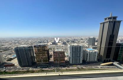 Apartment - 1 Bedroom - 2 Bathrooms for rent in Maze Tower - Sheikh Zayed Road - Dubai
