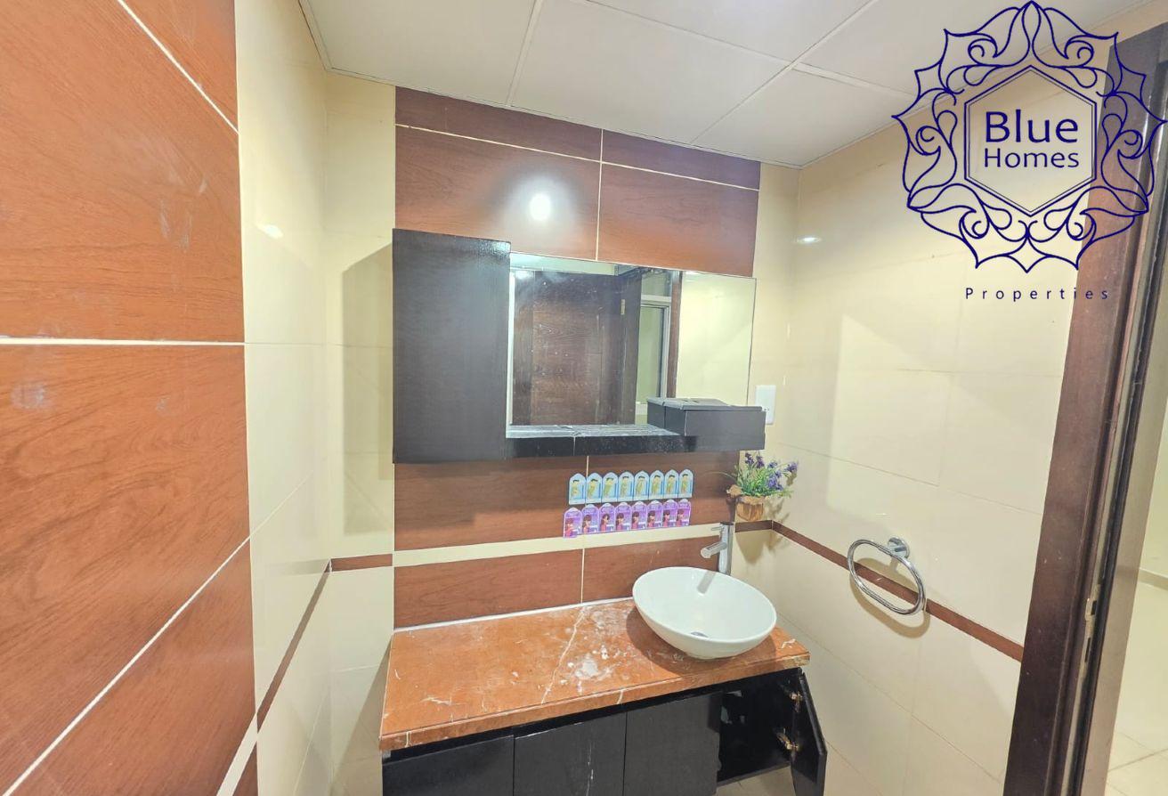 1BR | 889 SqFt | Balcony | Marina First photo 10