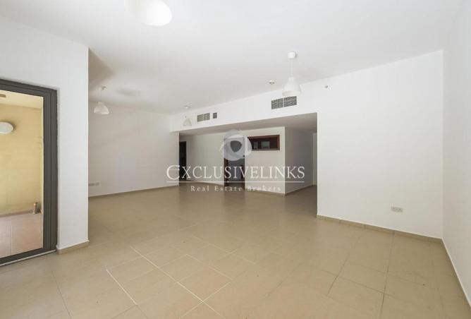 77775768 - Property Image 2