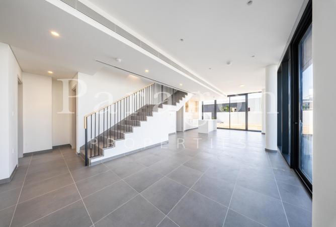 16081115 - Property Image 2