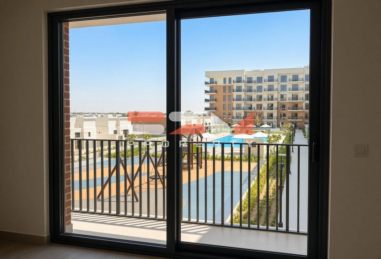 POOL VIEW | READY TO MOVE | MID FLOOR | SPACIOUS photo 5
