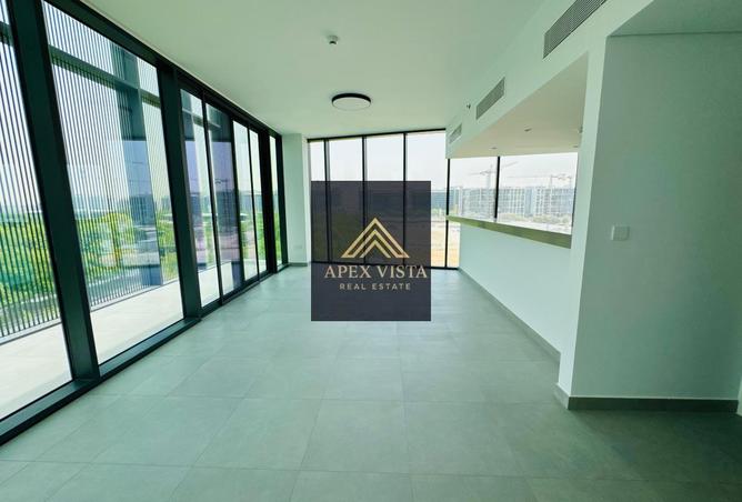 100864264 - Property Image 2