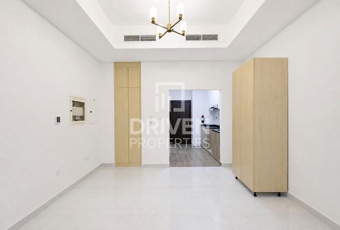 Discounted Price | Multiple Cheques | New Building