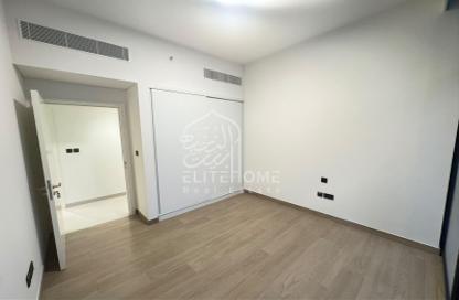 Apartment - 2 - 3 for rent in Vida 1 - Vida Residences - Aljada - Sharjah
