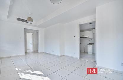 Villa - 2 Bedrooms - 3 Bathrooms for sale in Springs 8 - The Springs - Dubai