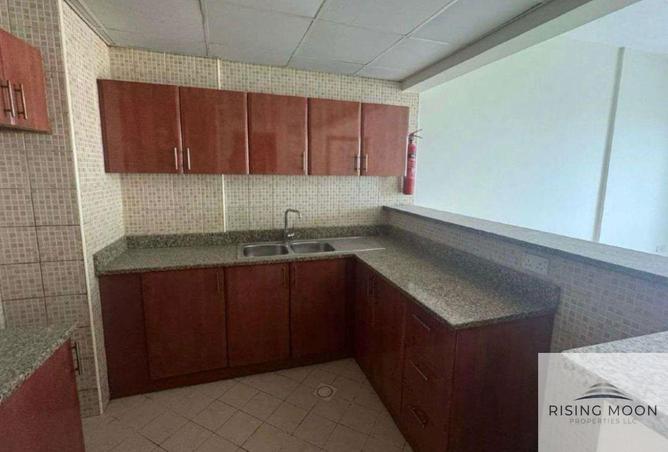 TENANTED 1BR WITH BALCONY IN EMIRATES CLUSTER