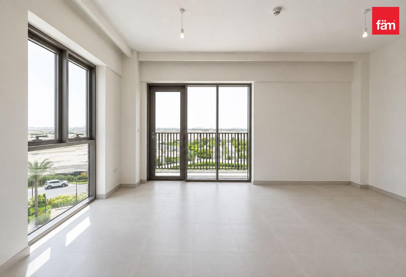 Bright With Natural Sunlight | Corner Unit photo 3