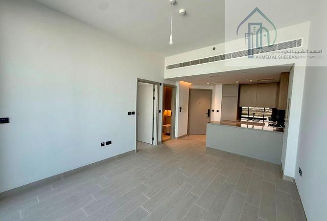 Business Bay 1BR | Downtown View | Modern Tower photo 2
