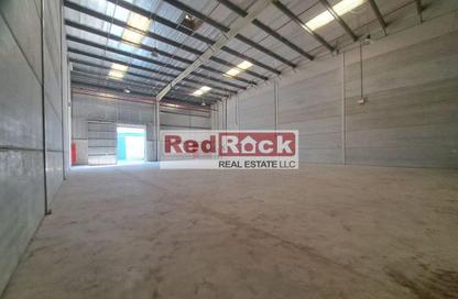 Warehouse - Studio - 2 Bathrooms for rent in Al Sajaa Industrial - Al Sajaa - Sharjah