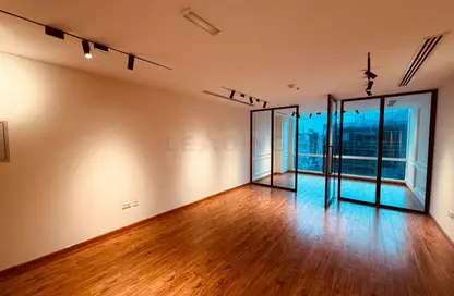Office Space - 1 Bedroom for rent in Tamani Art Tower - Business Bay - Dubai