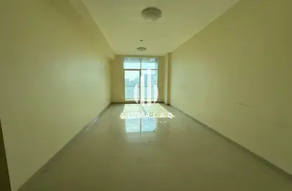 شقة - 2 غرف نوم - 3 حمامات للايجار في مساكن النهضة - النهدة - الشارقة