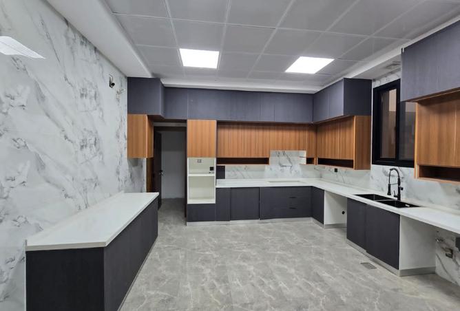 117702033 - Property Image 3
