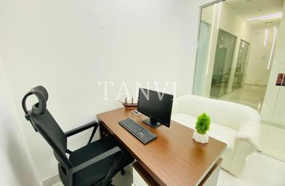 Office Space - Studio - 1 Bathroom for rent in Red Avenue - Al Garhoud - Dubai