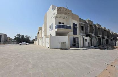 Villa - 4 - 6 for sale in Al Helio 2 - Al Helio - Ajman