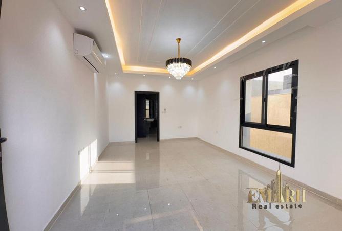 87028234 - Property Image 3