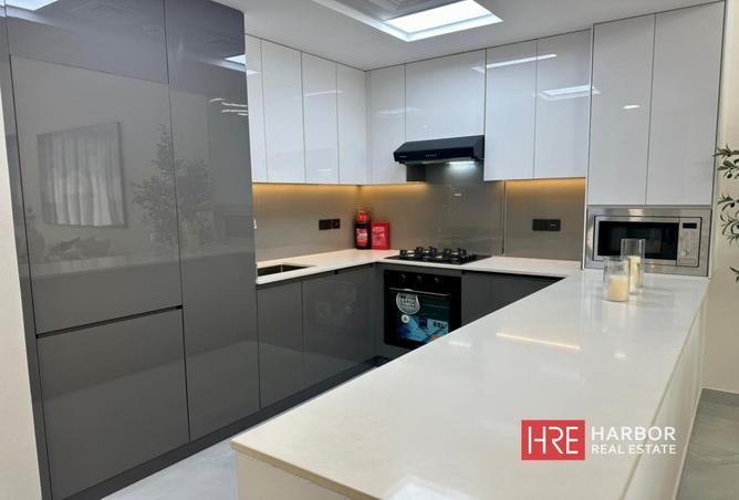 83221980 - Property Image 3