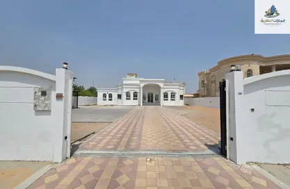 Villa - 3 Bedrooms - 5 Bathrooms for rent in Al Jurf 2 - Al Jurf - Ajman Downtown - Ajman