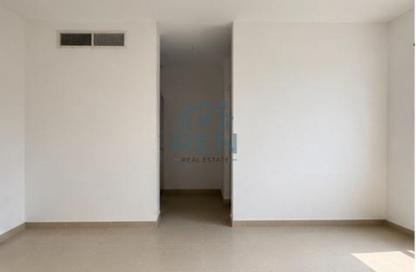 Apartment - 1 Bedroom - 2 Bathrooms for sale in Tower 24 - Al Reef Downtown - Al Reef - Abu Dhabi