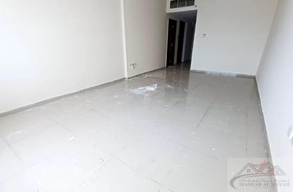 Apartment - Studio - 1 Bathroom for rent in Tiger Building Al Qadesia - Al Nahda - Sharjah Apartment - Studio - 1 Bathroom for rent in Tiger Building Al Qadesia - Al Nahda - Sharjah