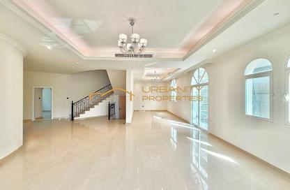 Villa - 5 Bedrooms - 5 Bathrooms for rent in Umm Suqeim 2 - Umm Suqeim - Dubai Villa - 5 Bedrooms - 5 Bathrooms for rent in Umm Suqeim 2 - Umm Suqeim - Dubai