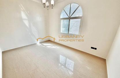 Villa - 5 Bedrooms - 5 Bathrooms for rent in Umm Suqeim 2 - Umm Suqeim - Dubai