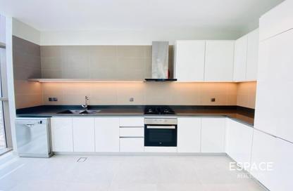 Apartment - 3 Bedrooms - 3 Bathrooms for rent in No.9 - Dubai Marina - Dubai