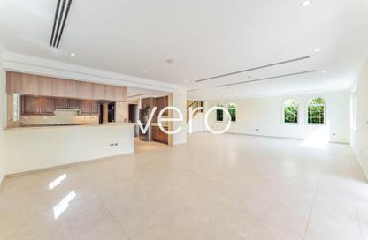 Villa - 4 Bedrooms - 5 Bathrooms for rent in Legacy Nova Villas - District 9 - Jumeirah Park - Dubai Villa - 4 Bedrooms - 5 Bathrooms for rent in Legacy Nova Villas - District 9 - Jumeirah Park - Dubai