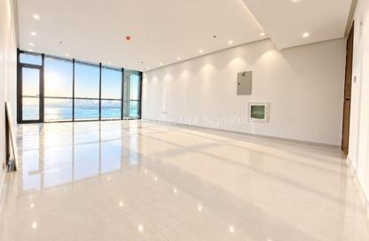 Apartment - 3 - 3 for rent in Shadow Tower - Al Mamzar - Sharjah - Sharjah Apartment - 3 - 3 for rent in Shadow Tower - Al Mamzar - Sharjah - Sharjah