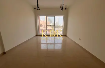 شقة - غرفة نوم - 2 حمامات للايجار في بناية رويال جي في سي - الضاحية 10 - قرية جميرا الدائرية - دبي