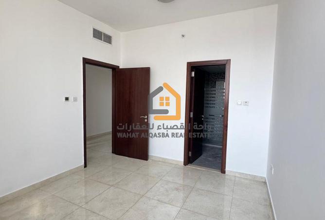 125649402 - Property Image 2
