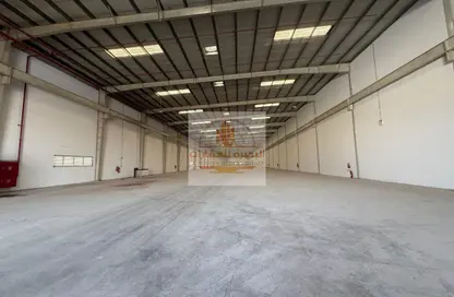 Warehouse - Studio - 4 Bathrooms for rent in Al Sajaa Industrial - Al Sajaa - Sharjah