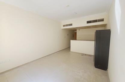 Apartment - Studio - 1 Bathroom for rent in Muwaileh 3 Building - Muwaileh - Sharjah