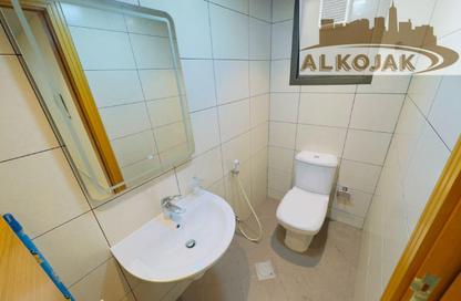 Apartment - Studio - 1 Bathroom for rent in Cornich Al Khalidiya - Al Khalidiya - Abu Dhabi