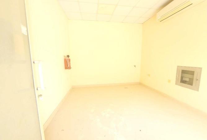 90927663 - Property Image 3
