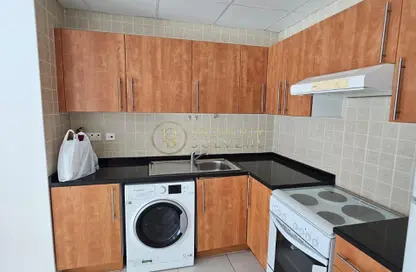 Apartment - 1 Bedroom - 2 Bathrooms for rent in Marina View Tower B - Marina View - Dubai Marina - Dubai