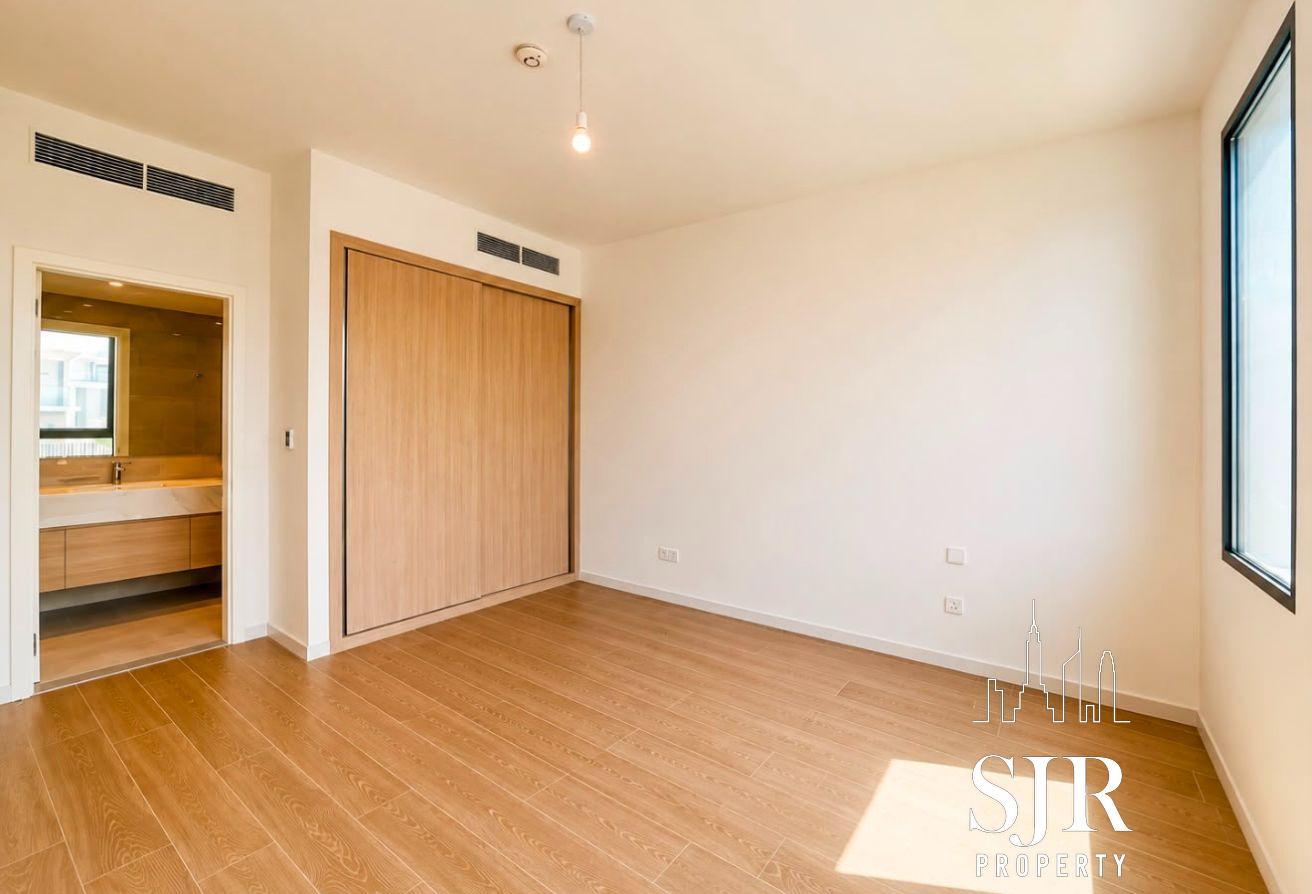 Motivated Landlord | Brand New | Single Row Corner photo 15